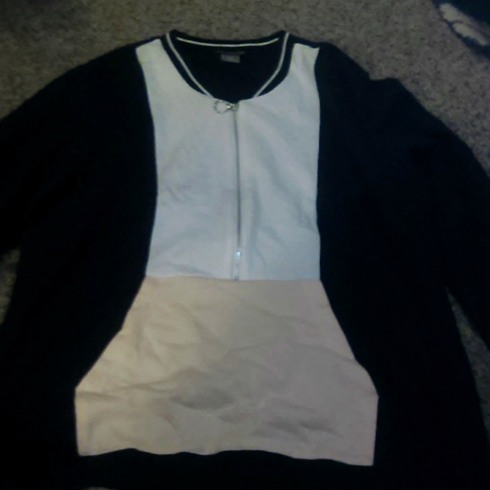 Venus 3/4 Zip Up Top New Never Worn